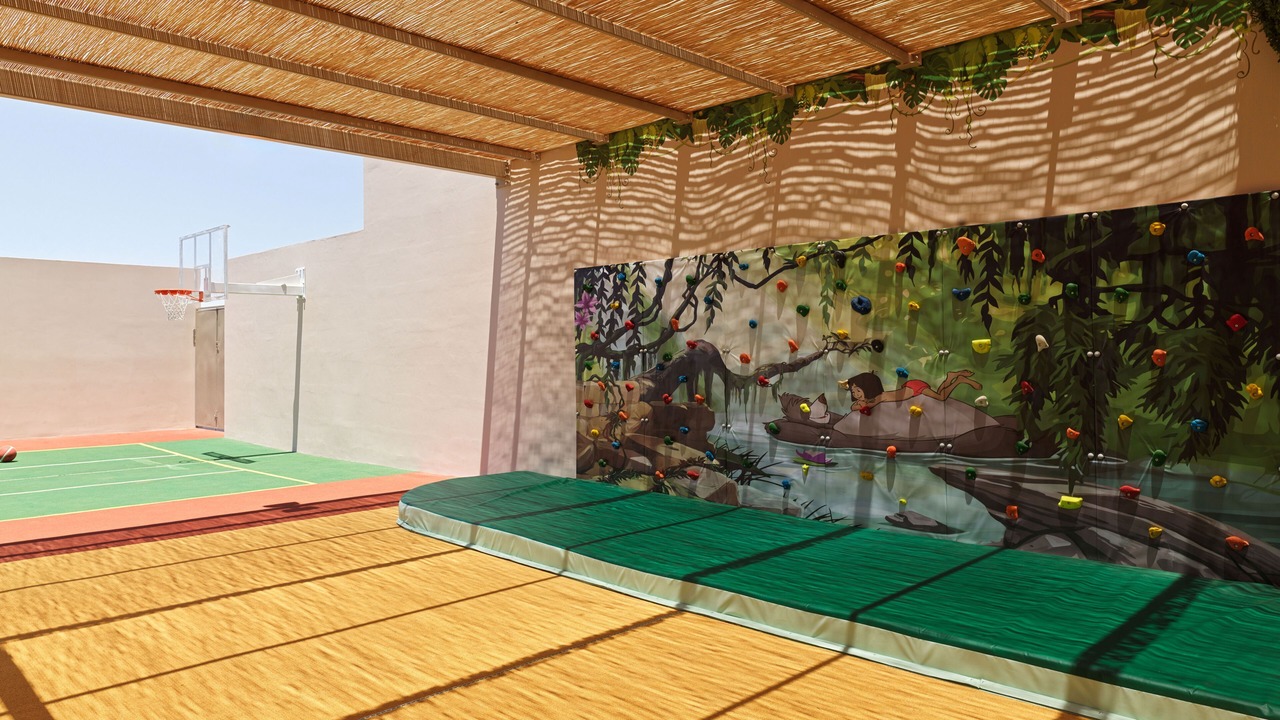 Photo of Outdoor in Latsi