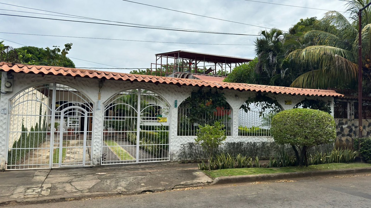 Photo of Outdoor in Leon