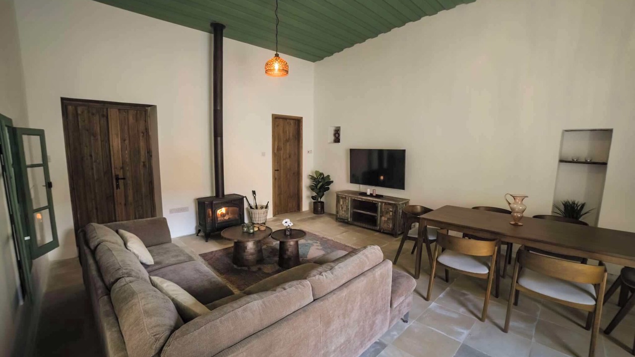 Photo of Bedroom in Lofou