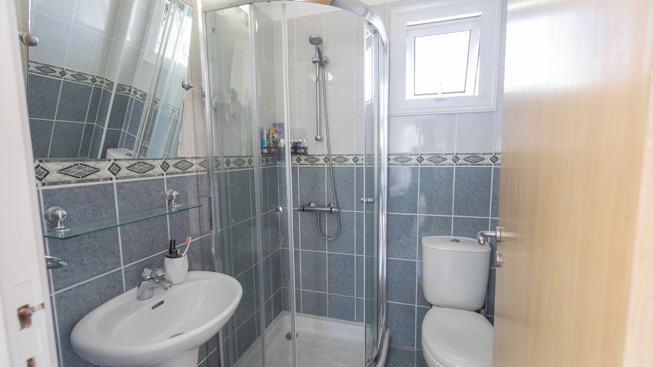 Photo of Bathroom in Pernera