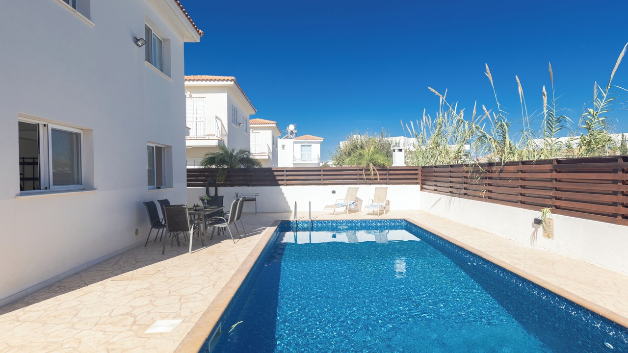 Photo of Outdoor in Pernera
