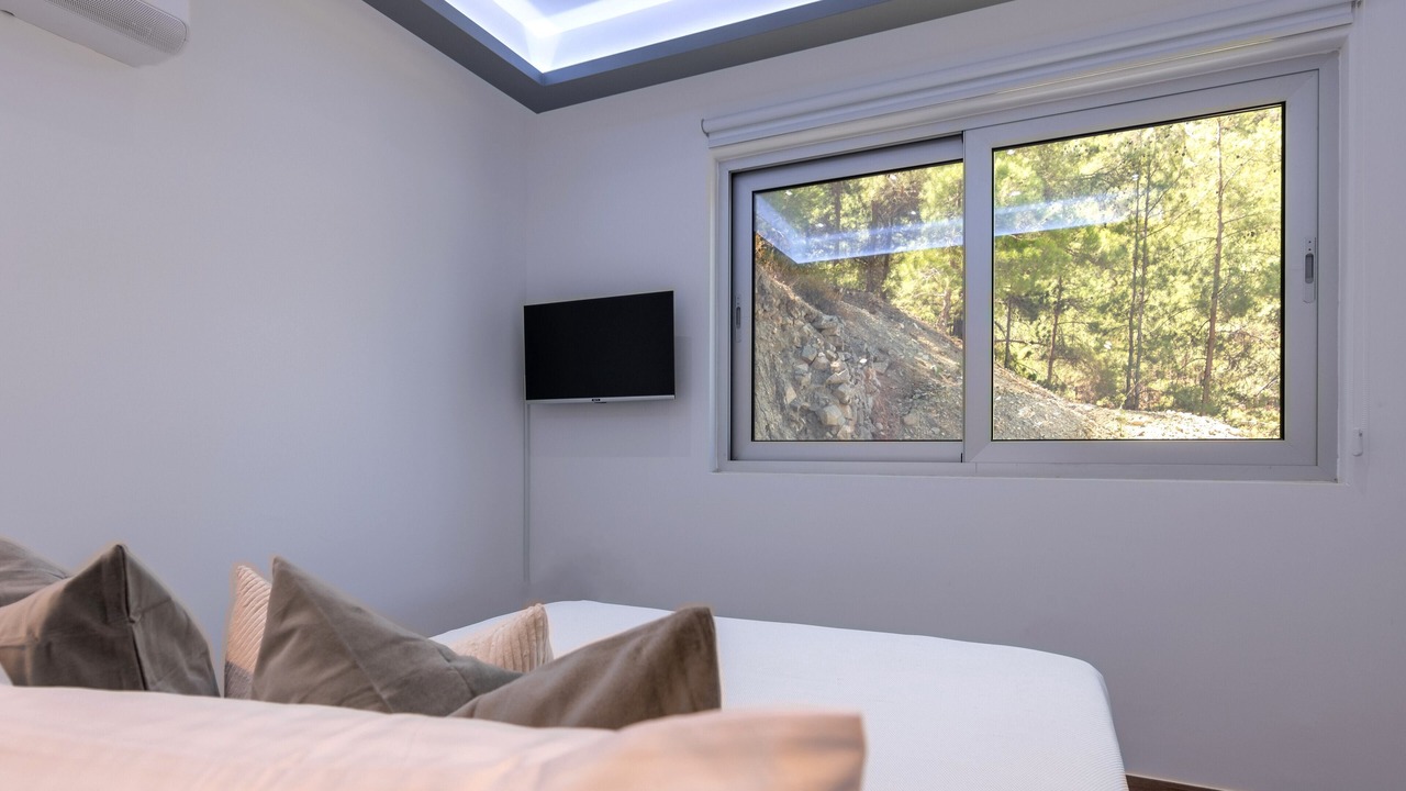Photo of Bedroom in Vasa Koilaniou