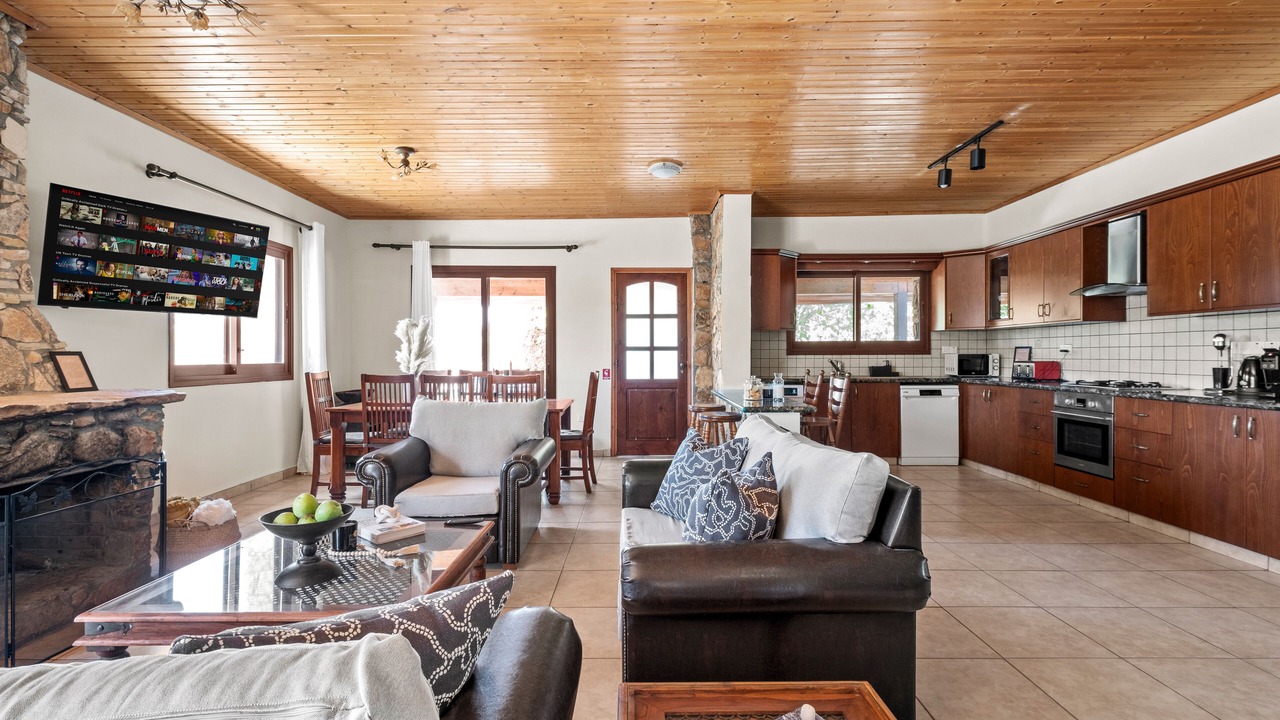 Photo of Livingroom in Pissouri