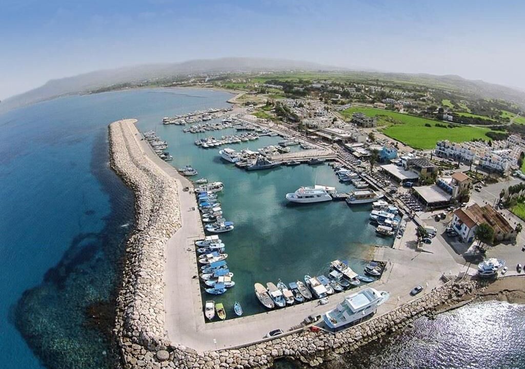 Photo of Others in Pano Arodhes