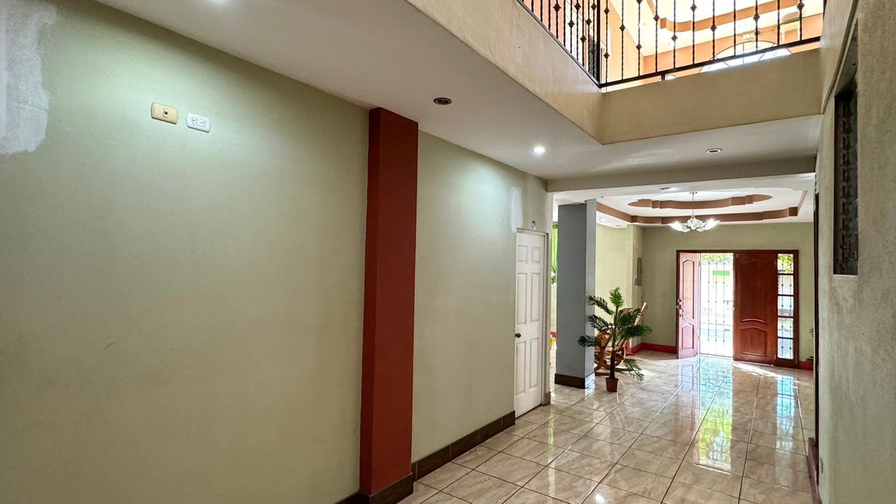 Photo of Livingroom in Managua