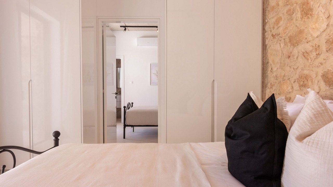 Photo of Bedroom in Emba