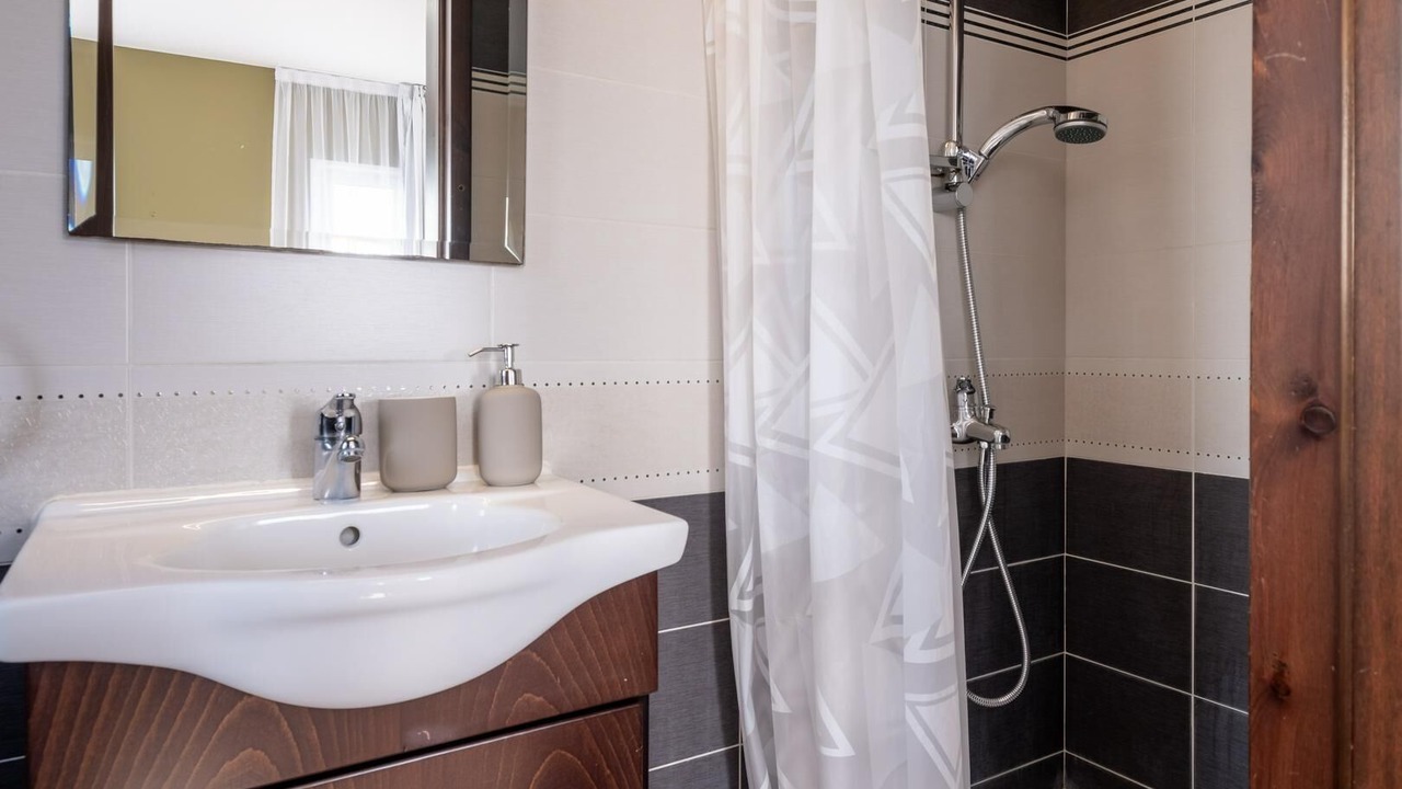 Photo of Bathroom in Kato Polemidia