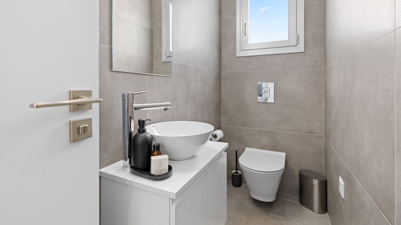 Photo of Bathroom in Kato Polemidia