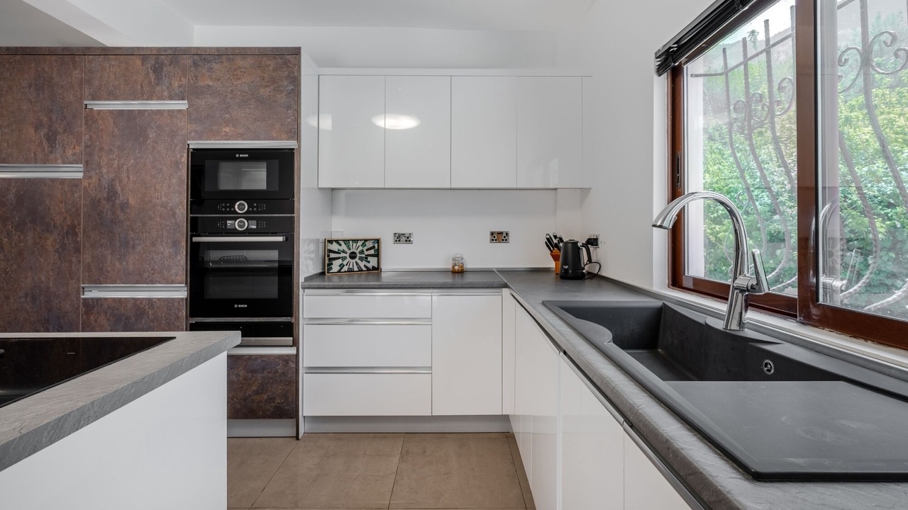 Photo of Kitchen in Kyrenia District