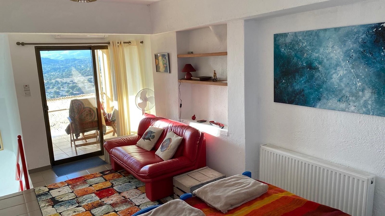 Photo of Livingroom in Pentakomo