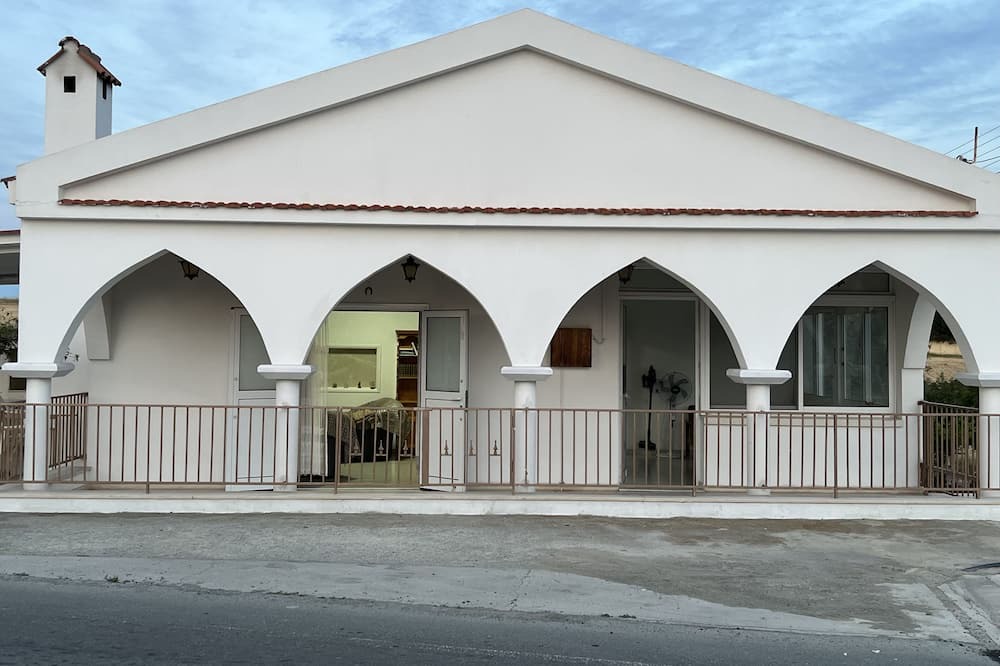 Photo of Outdoor in Agios Tychon
