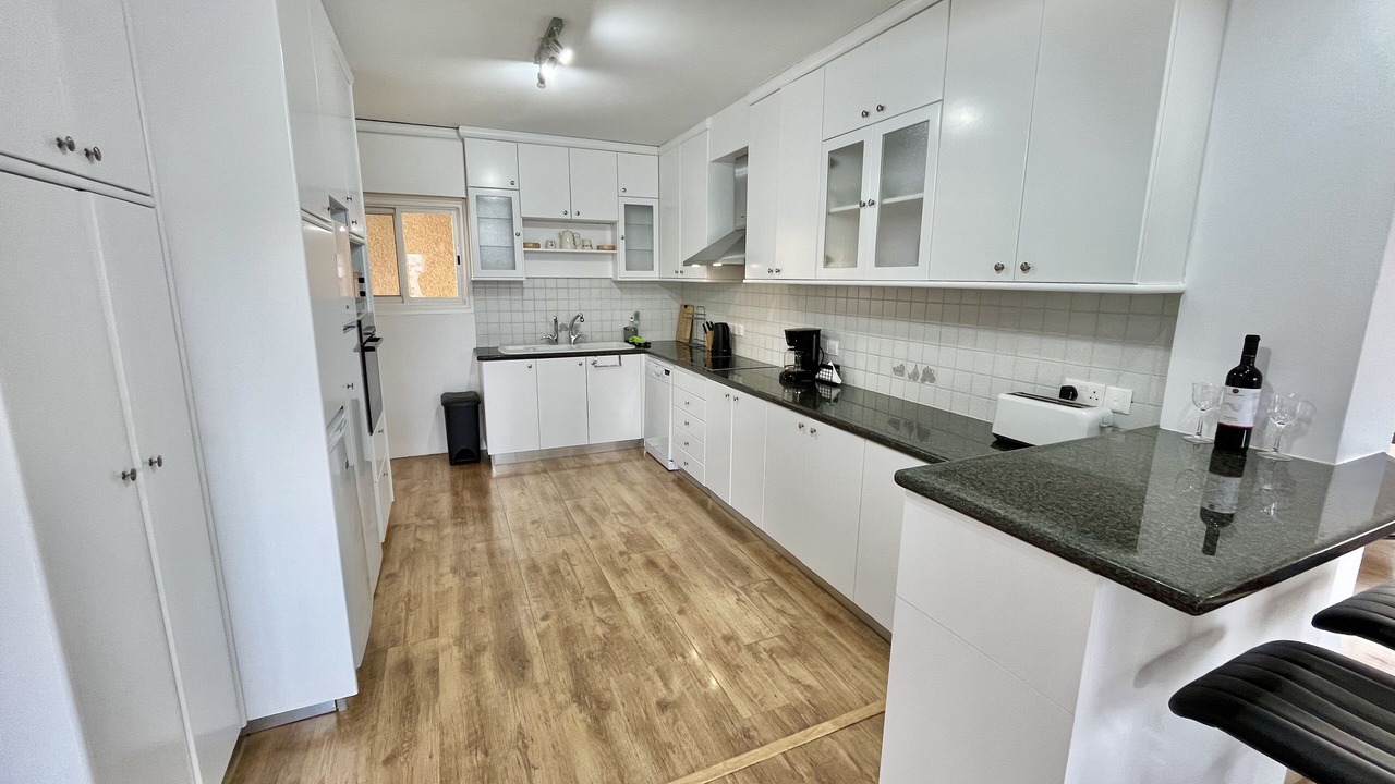 Photo of Kitchen in Neapolis