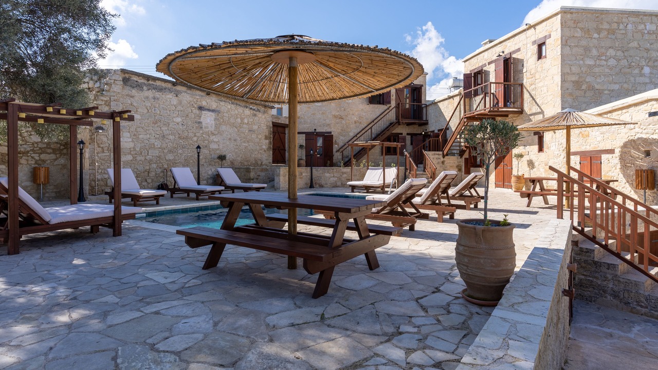 Photo of Outdoor in Giolou