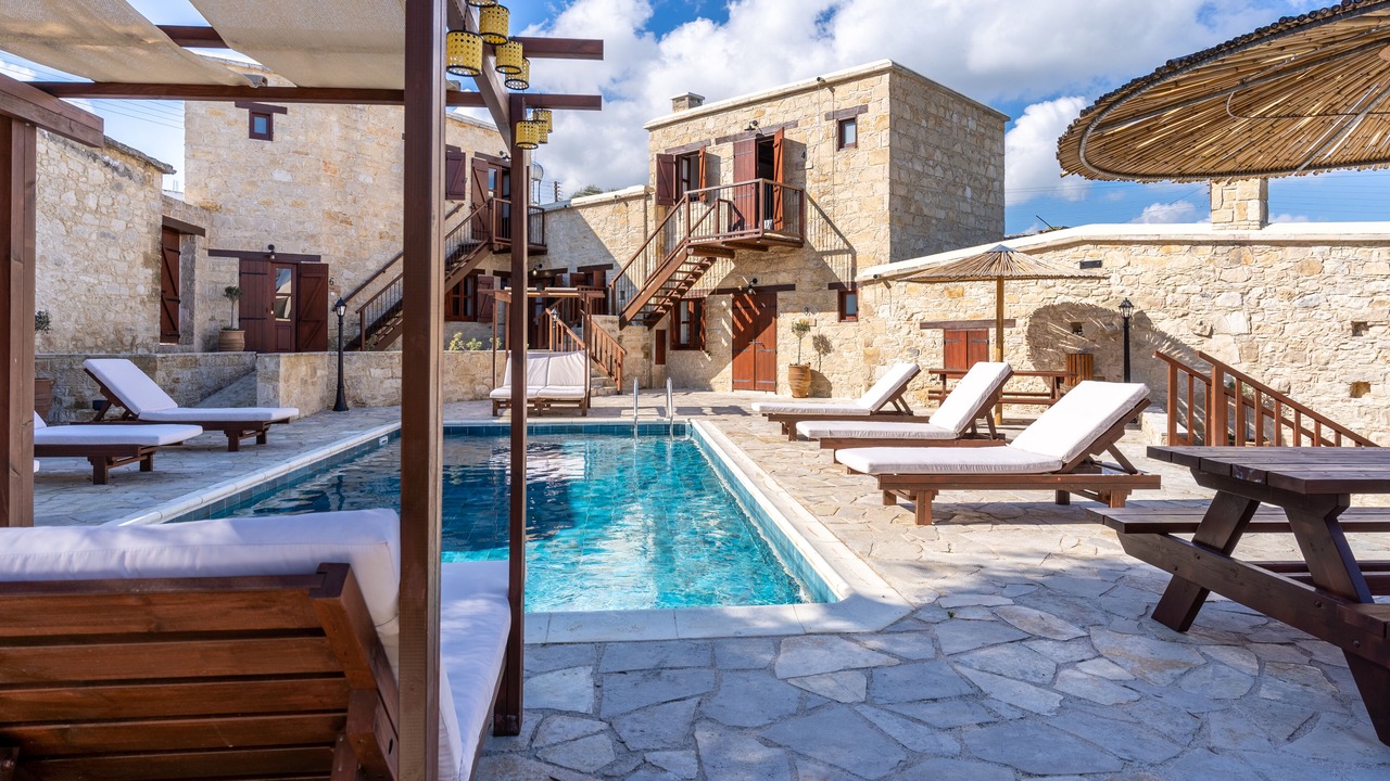 Photo of Outdoor in Giolou