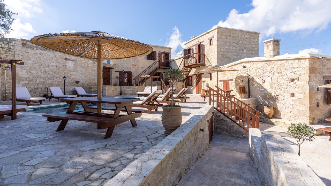 Photo of Outdoor in Giolou