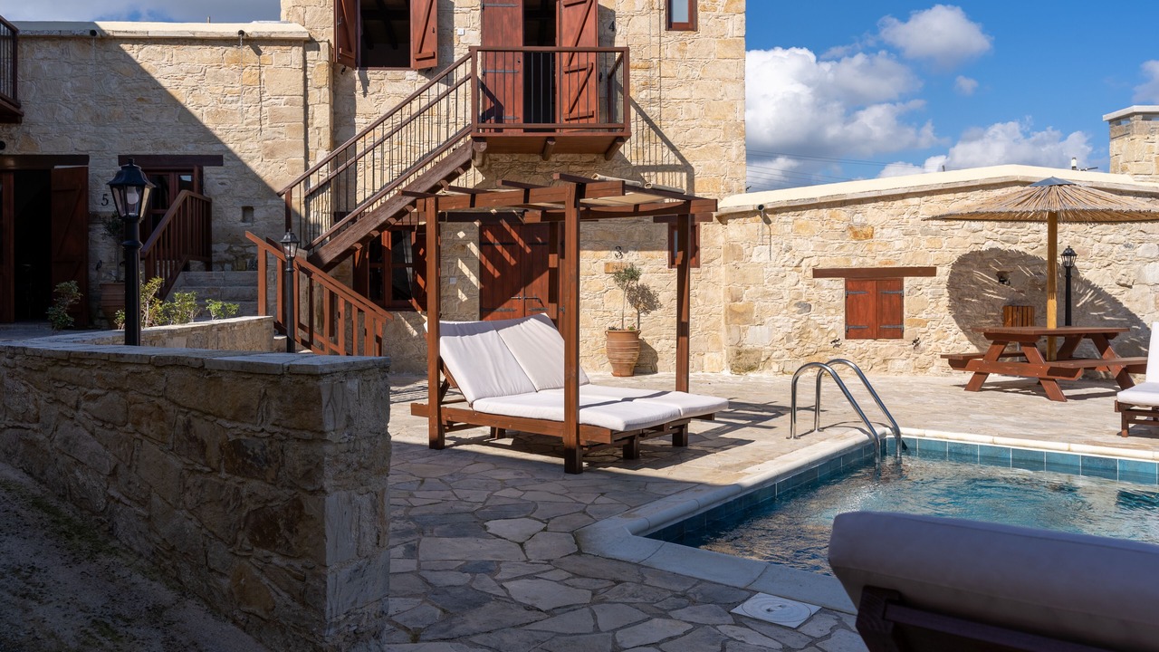 Photo of Outdoor in Giolou