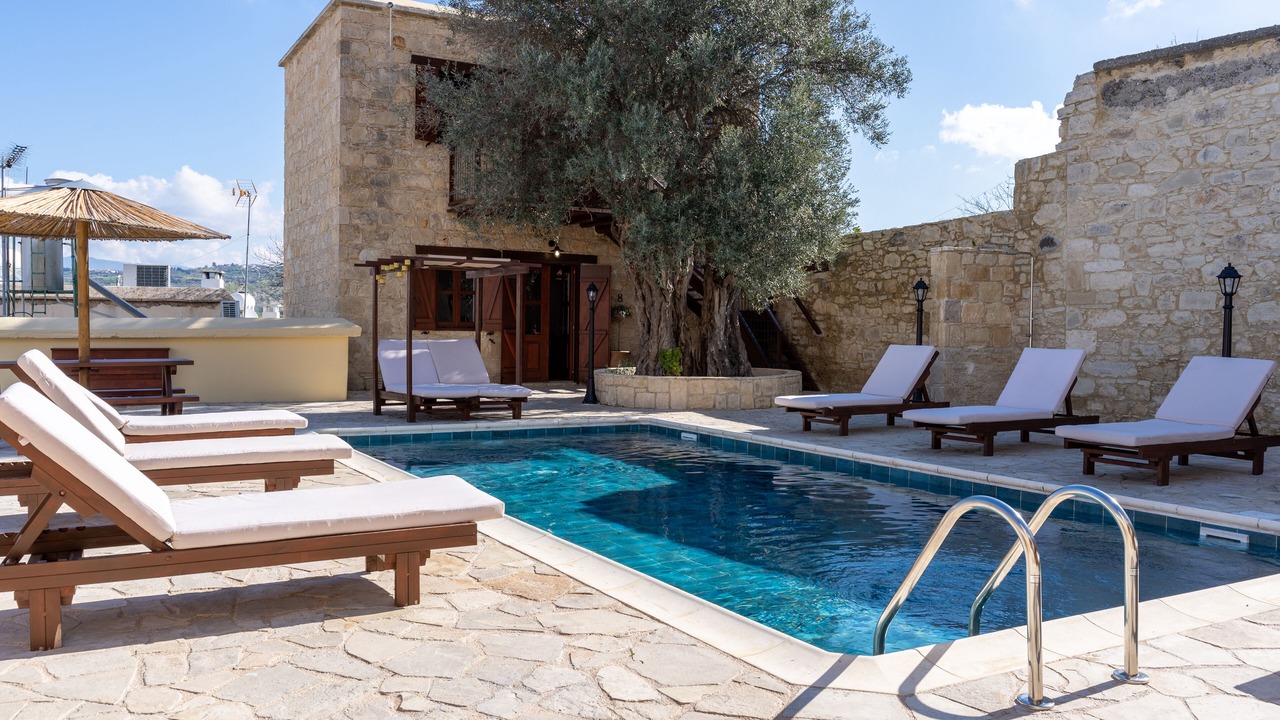 Photo of Outdoor in Giolou