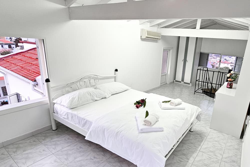 Photo of Bedroom in Karavas