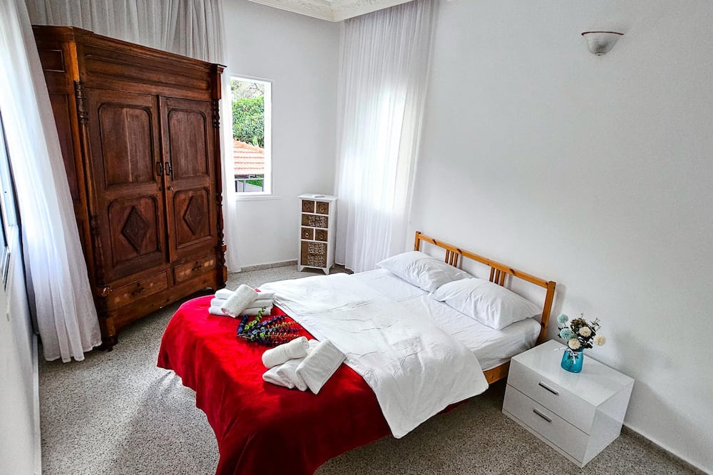 Photo of Bedroom in Karavas