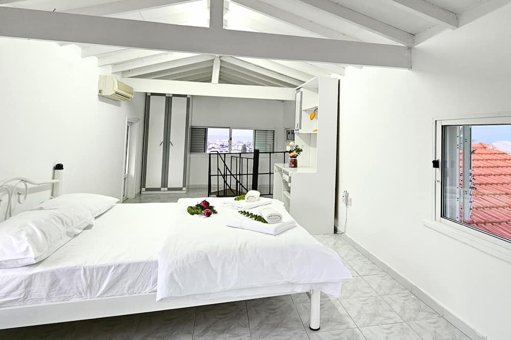 Photo of Bedroom in Karavas