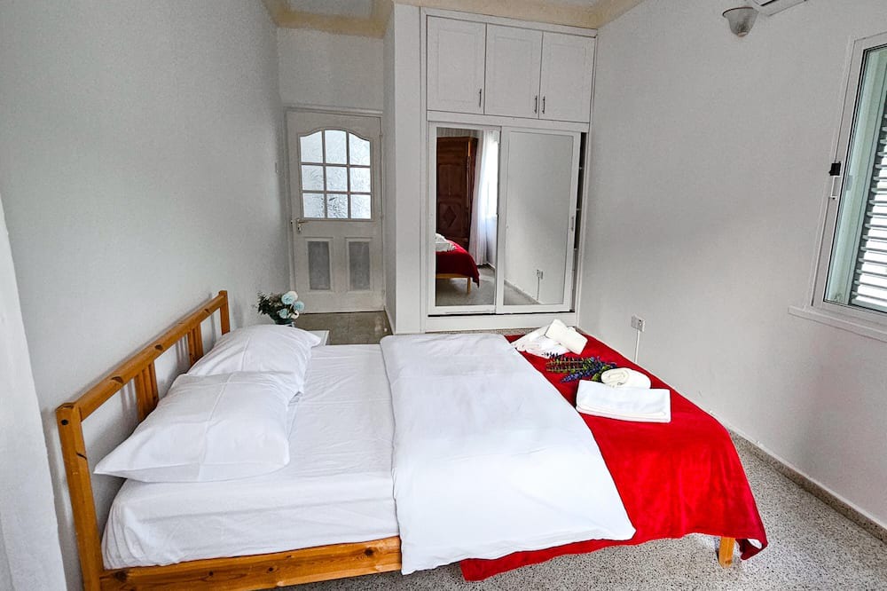Photo of Bedroom in Karavas