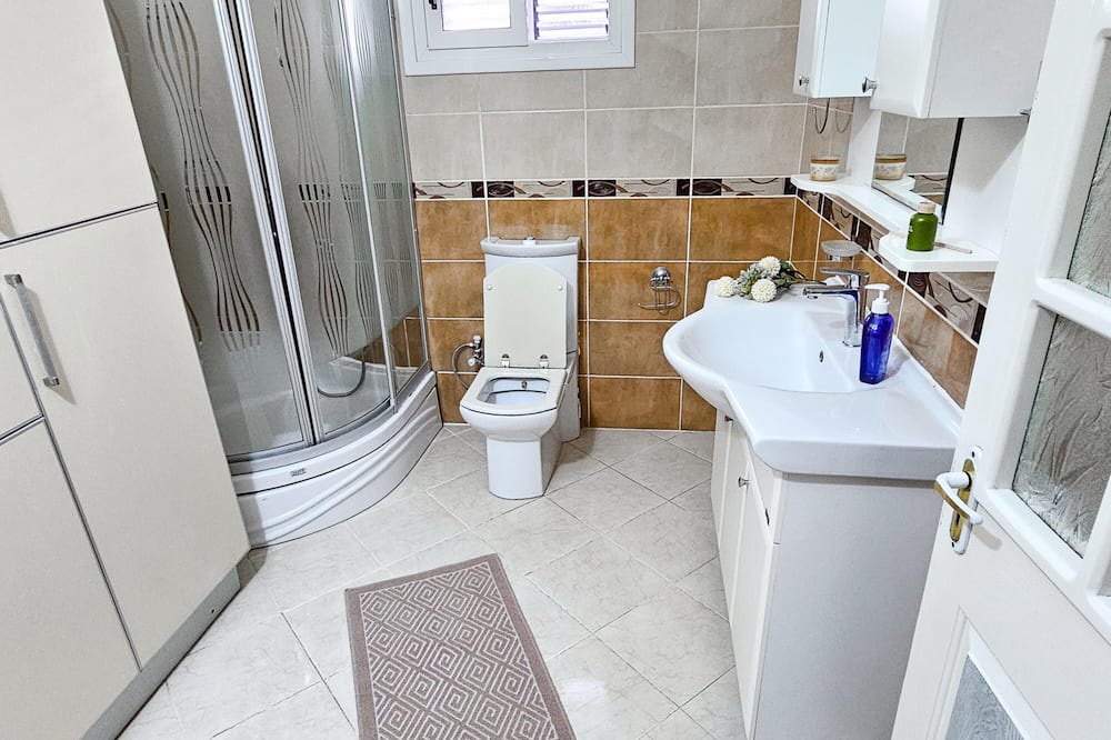 Photo of Bathroom in Karavas