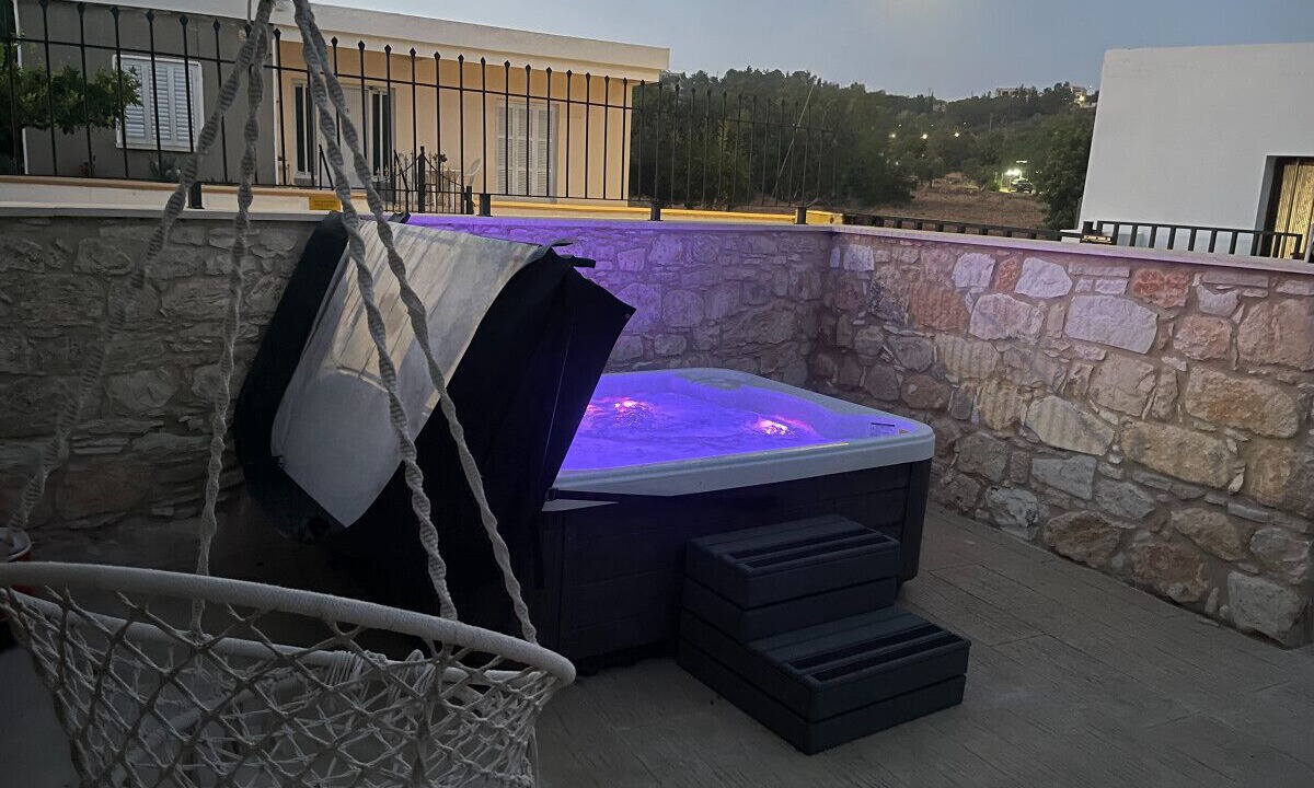 Photo of Outdoor in Armou