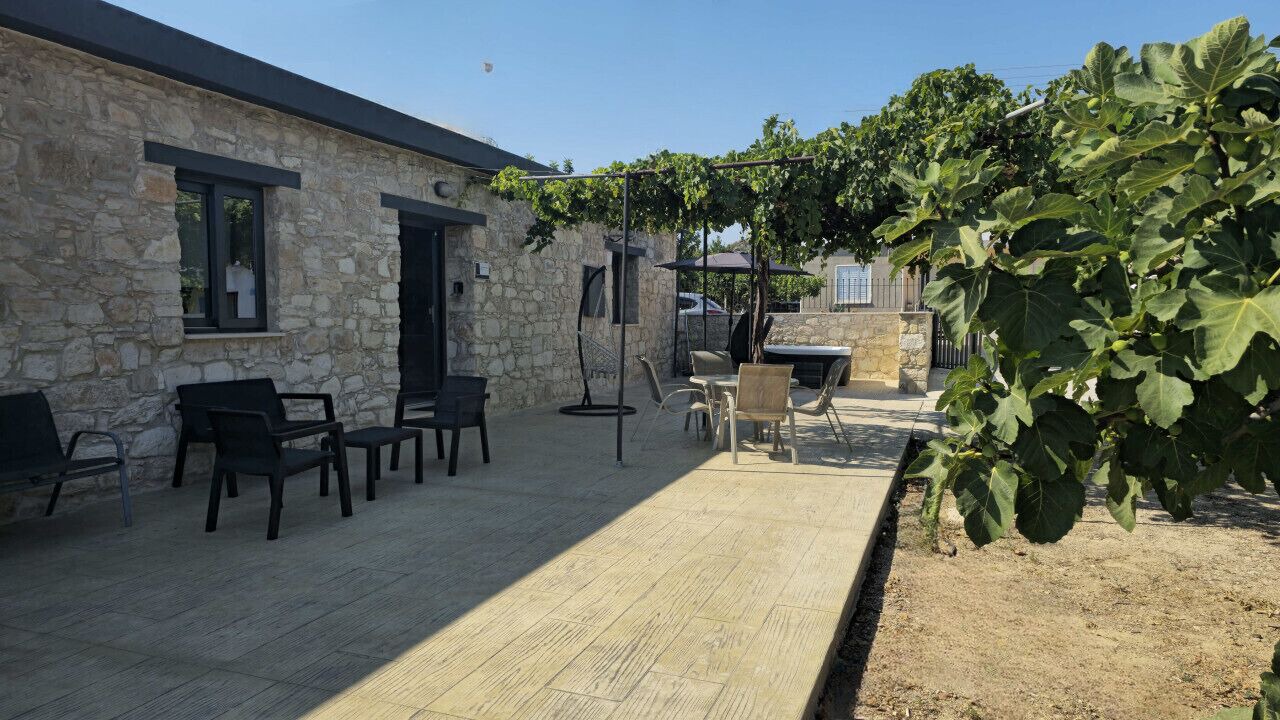 Photo of Patio Balcony in Armou