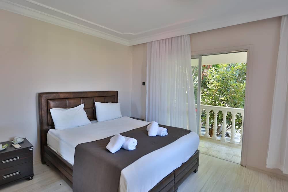 Photo of Bedroom in Karavas