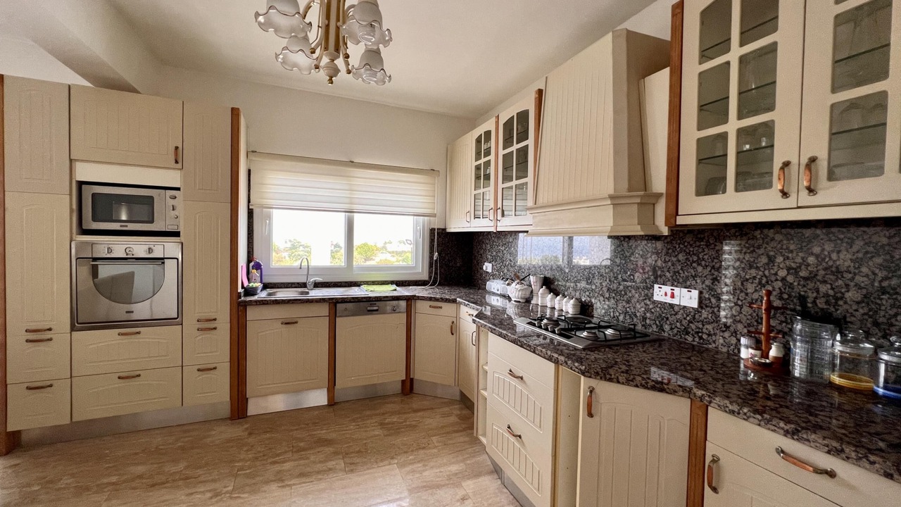 Photo of Kitchen in Mandres