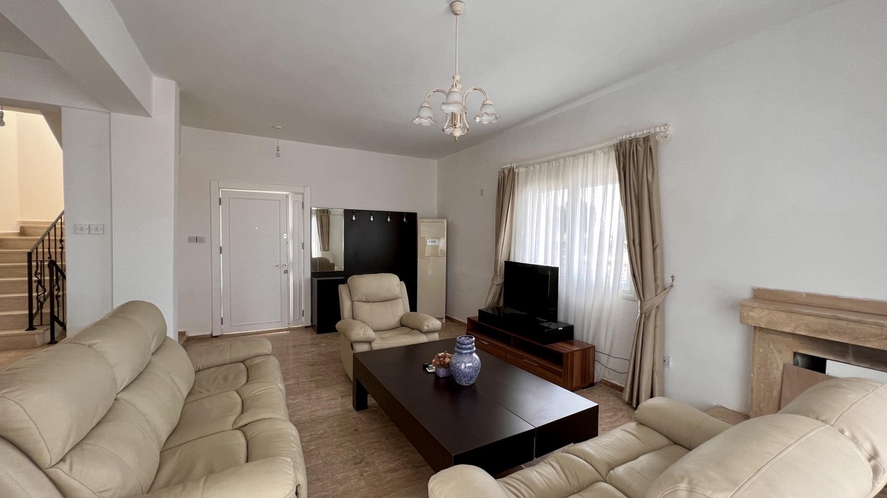 Photo of Livingroom in Mandres