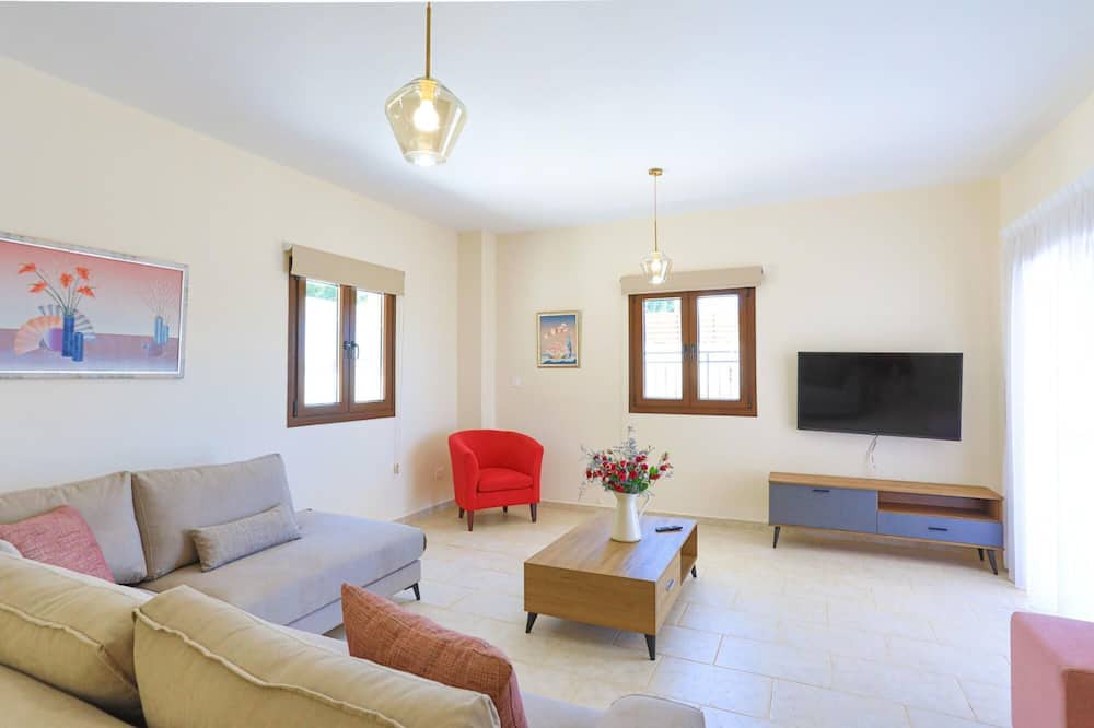 Photo of Livingroom in Meladeia