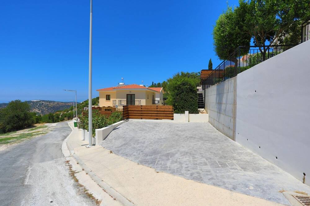 Photo of Outdoor in Meladeia