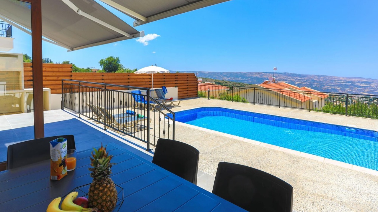 Photo of Outdoor in Meladeia