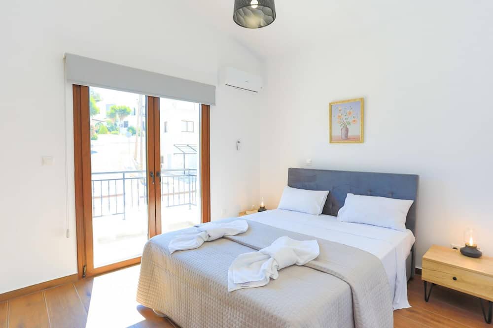 Photo of Bedroom in Meladeia