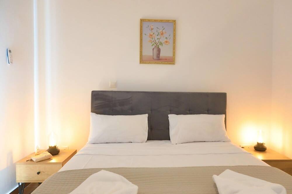 Photo of Bedroom in Meladeia