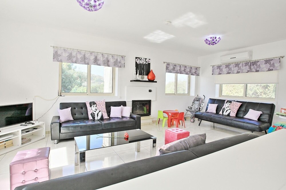 Photo of Livingroom in Goudi