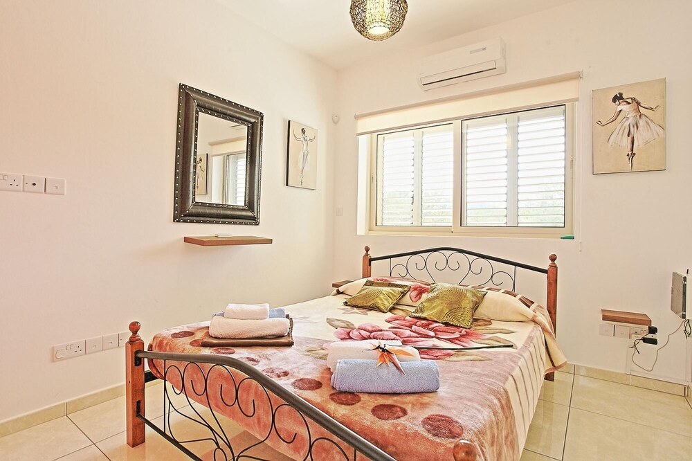 Photo of Bedroom in Goudi