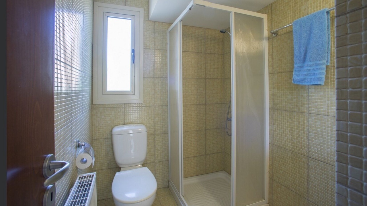 Photo of Bathroom in Pervolia