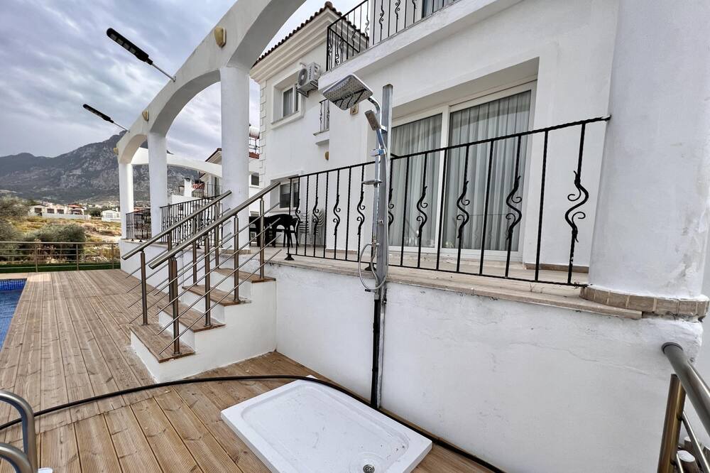 Photo of Outdoor in Mandres