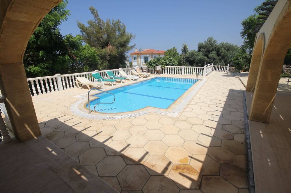 Photo of Outdoor in Karsiyaka