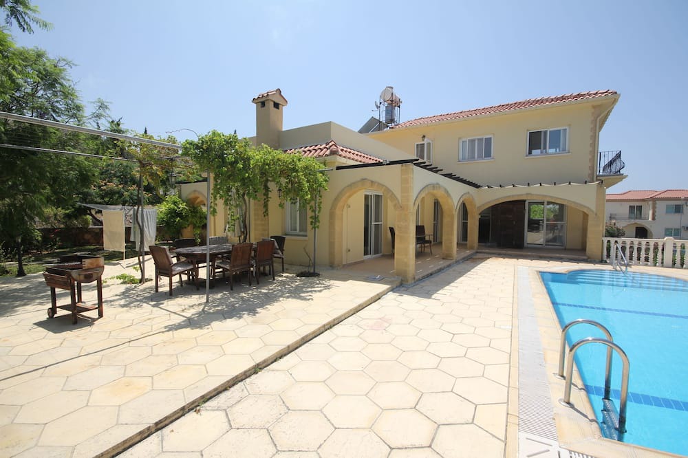 Photo of Outdoor in Karsiyaka