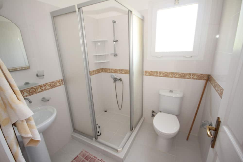 Photo of Bathroom in Karsiyaka