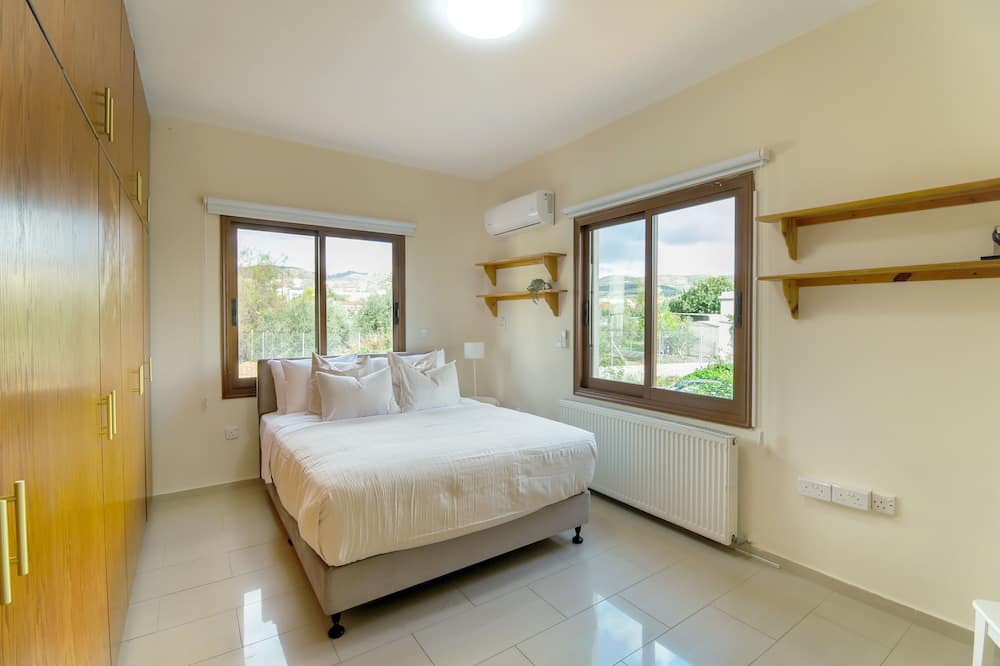 Photo of Bedroom in Tremithousa