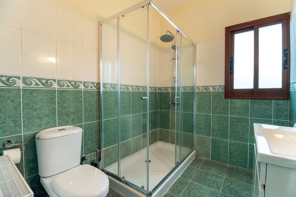 Photo of Bathroom in Tremithousa