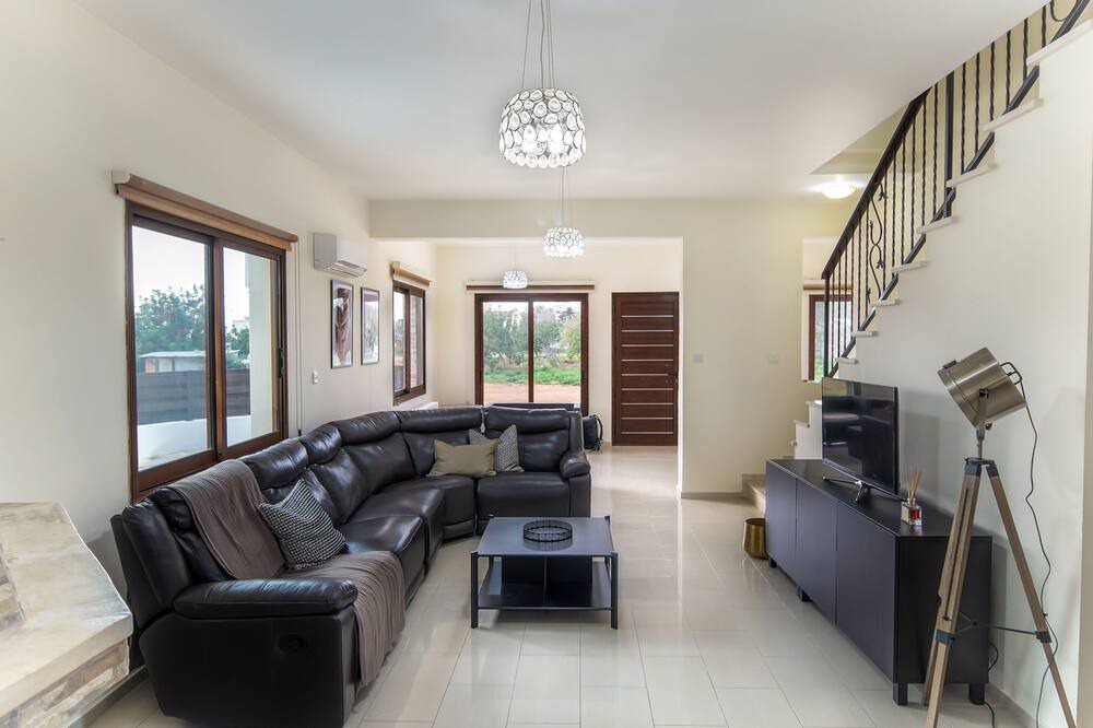Photo of Livingroom in Tremithousa