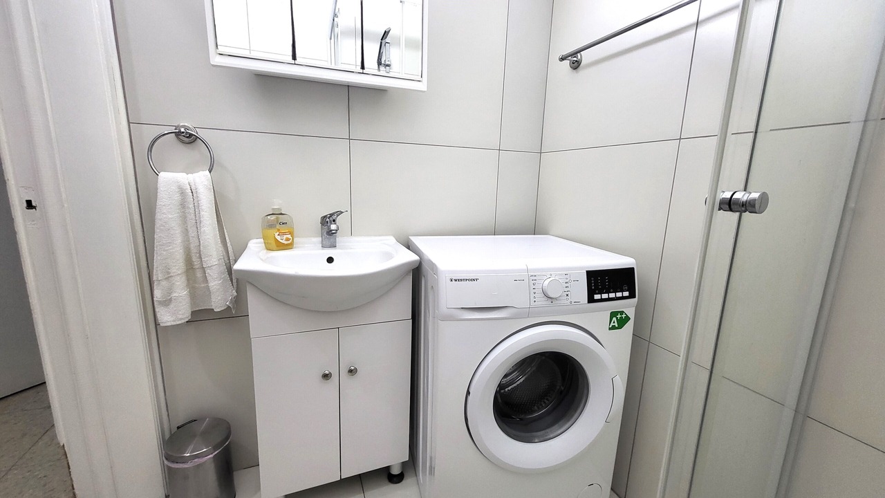 Photo of Bathroom in Pervolia