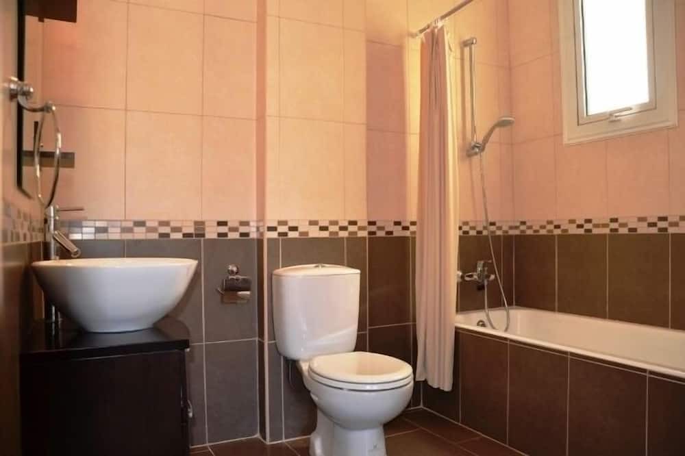 Photo of Bathroom in Pernera