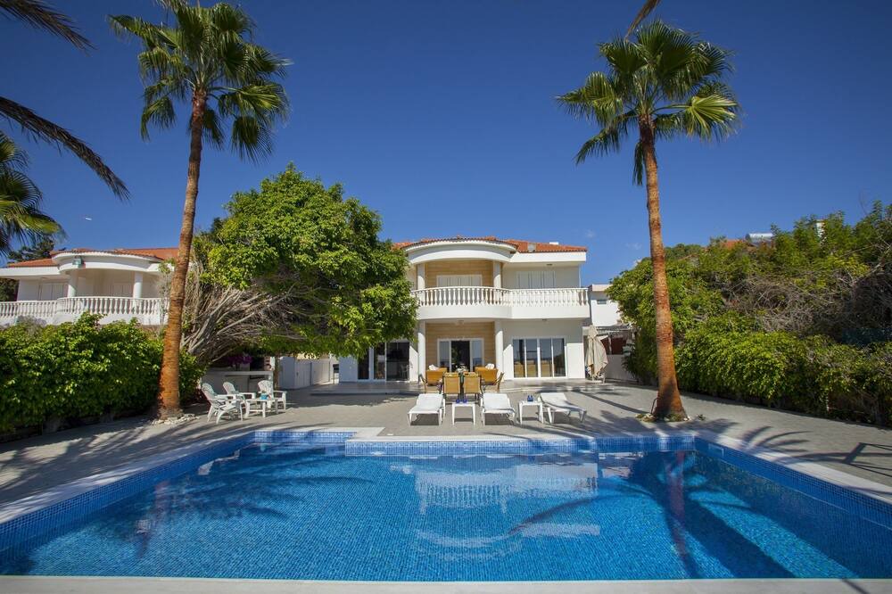Photo of Outdoor in Larnaca