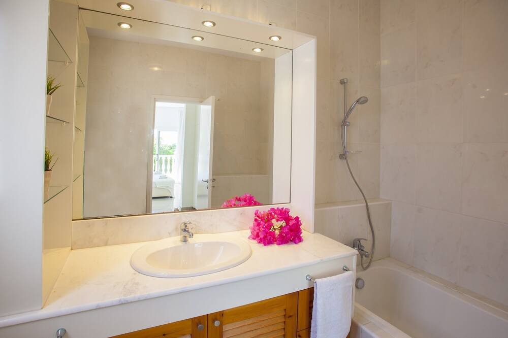 Photo of Bathroom in Larnaca